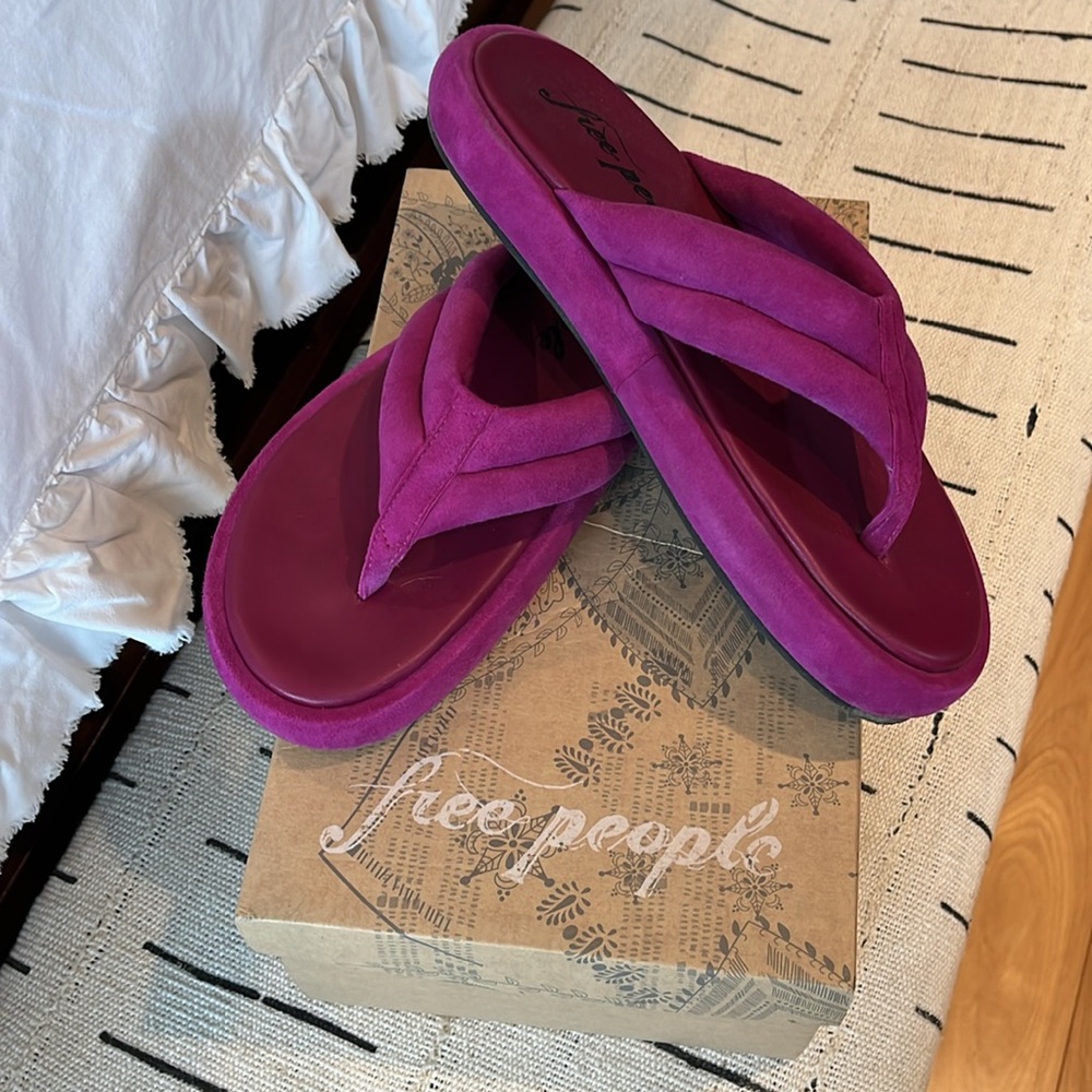 FREE PEOPLE Thong Sandal